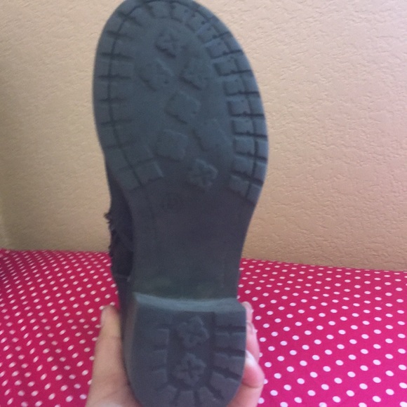 Cold weather boots - Picture 3 of 5